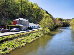 Charming Holiday Home In Durbuy with Garden